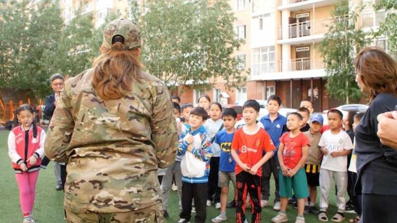 Инструктируют родителей, обходят дома: как в Астане предотвращают падения детей из окон