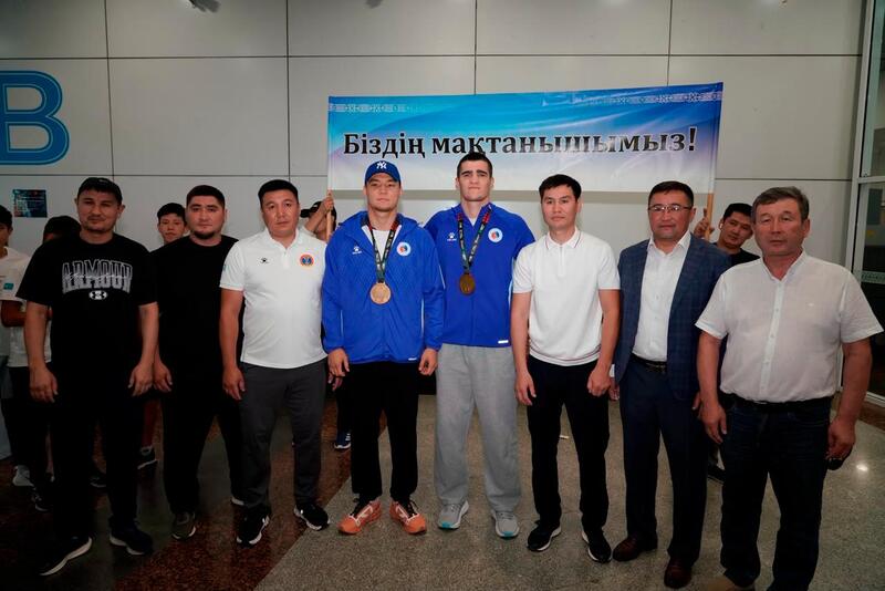 Астаналық боксшылар Азия чемпионатынан жеңіспен оралды