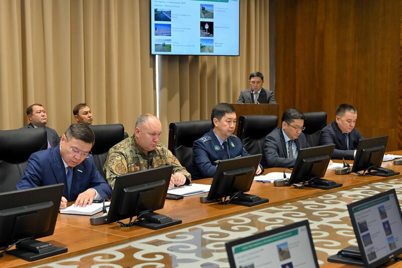 Обсуждена готовность дорог региона к зимнему периоду