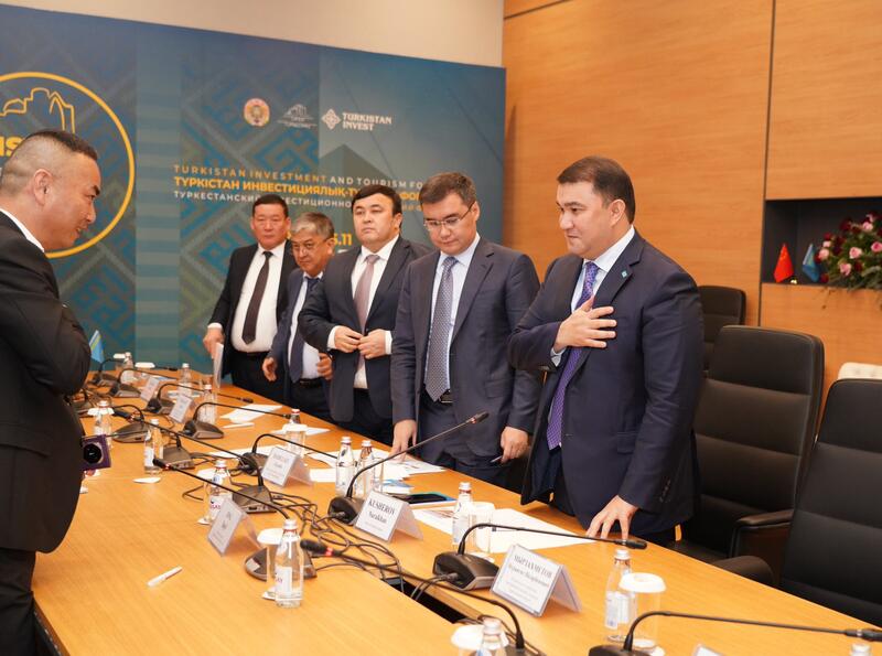 АКИМ ТУРКЕСТАНСКОЙ ОБЛАСТИ ВСТРЕТИЛСЯ С РУКОВОДИТЕЛЯМИ И ИНВЕСТОРАМИ ИНОСТРАННЫХ КОМПАНИЙ