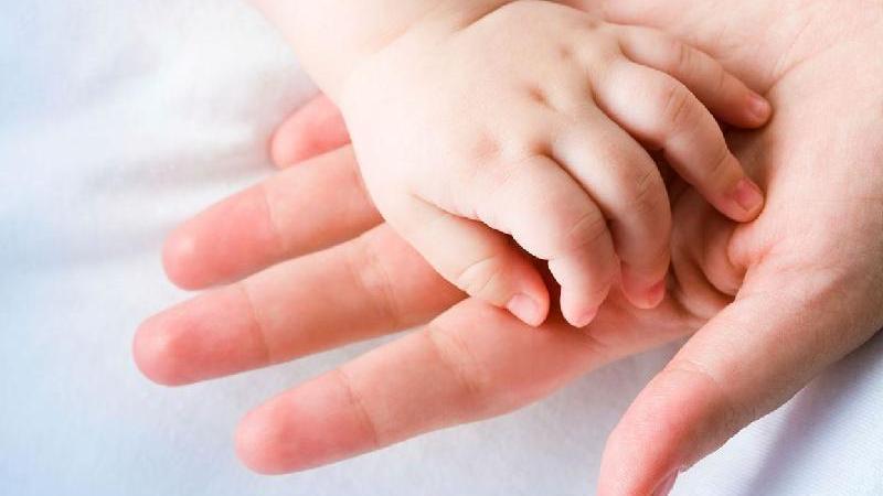 Более 221 млрд тенге выплачено в 2025 году казахстанцам в виде пособий и выплат на рождение и по уходу за ребенком