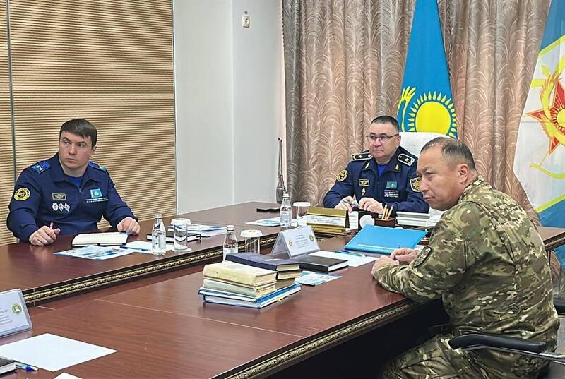 Заместитель министра обороны проинспектировал военные объекты Алматинского гарнизона