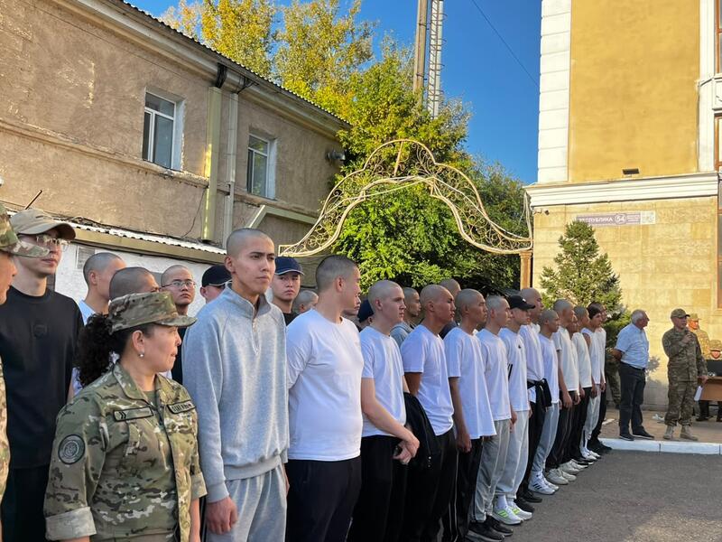 В Астане состоялись торжественные проводы призывников в ряды Национальной гвардии