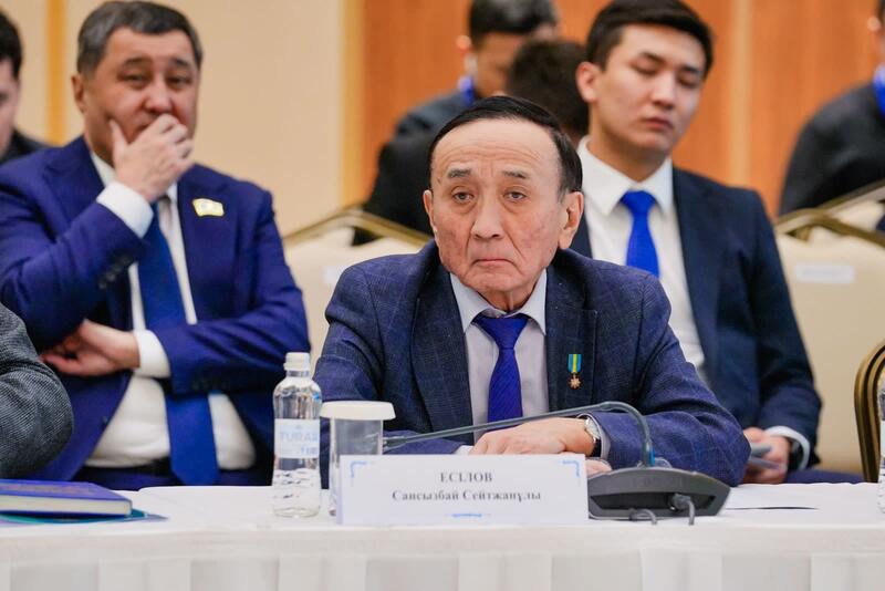 В Астане прошла экспертная встреча по обсуждению проекта новой Конституции