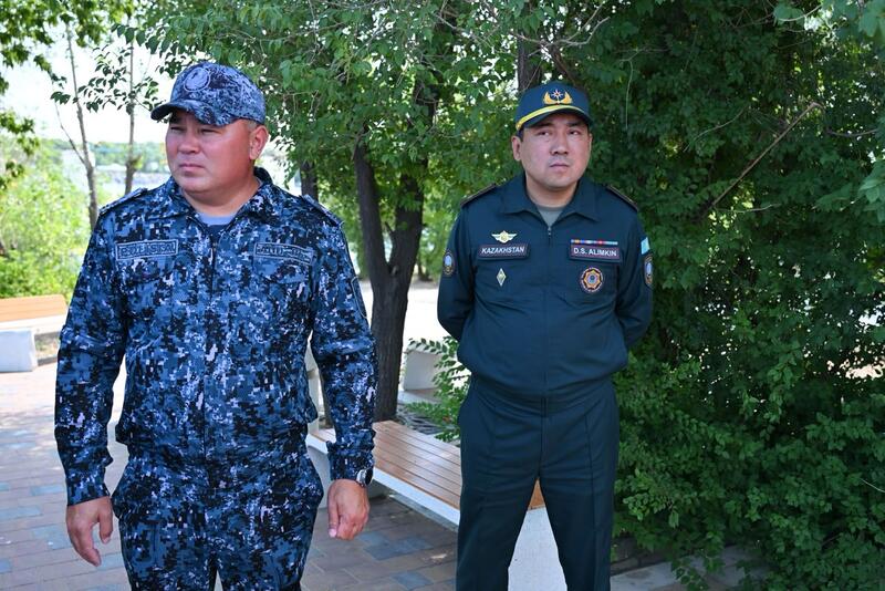 Аким области посетил пляж на левобережье Семея
