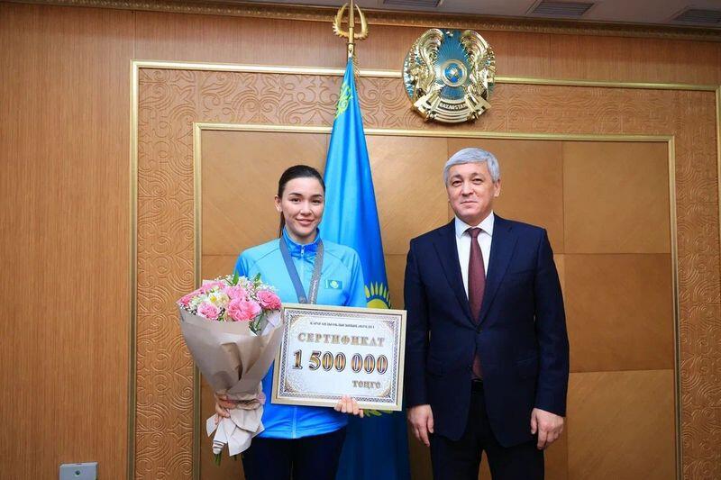 Спортсменов Карагандинской области наградили за достижения на Сурдлимпиаде