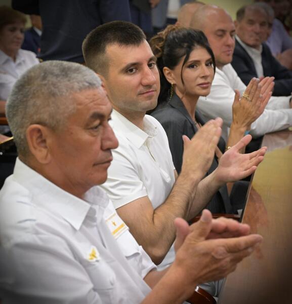 Асаин Байханов поздравил железнодорожников Павлодарской области с профессиональным праздником