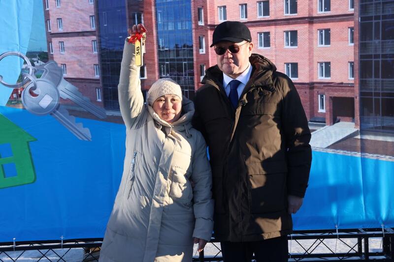 В микрорайоне «Астана» ключи от новых квартир получили 43 семьи