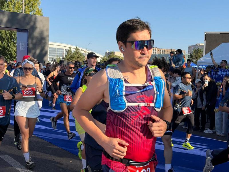 Около 2 тысяч участников собрал марафон «Арманға жол — Qaragandy Half Marathon 2026» в Караганде
