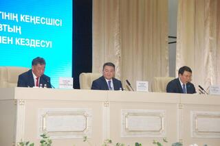 Советник Президента Малик Отарбаев встретился с жителями Ескельдинского района области Жетісу