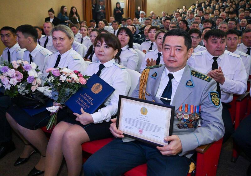 Аким области принял участие в торжественном мероприятии, организованном Департаментом полиции СКО в честь Дня Республики