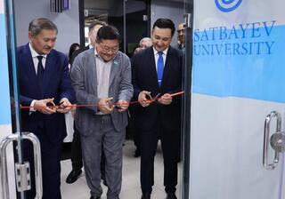 В Satbayev University открыли новые лаборатории и TECHNOPARK STROYTECH ко Дню науки
