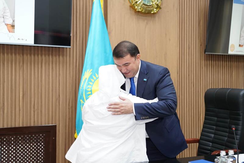 НҰРАЛХАН КӨШЕРОВ САУРАН АУДАНЫНЫҢ ТҰРҒЫНДАРЫМЕН КЕЗДЕСІП, ҰСЫНЫСТАРЫН ТЫҢДАДЫ