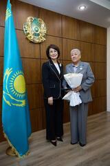 ЗА ВКЛАД В ЗДОРОВЬЕ НАЦИИ: 30 ЖЕНЩИН-МЕДИКОВ ПОЛУЧИЛИ ЗАСЛУЖЕННЫЕ НАГРАДЫ