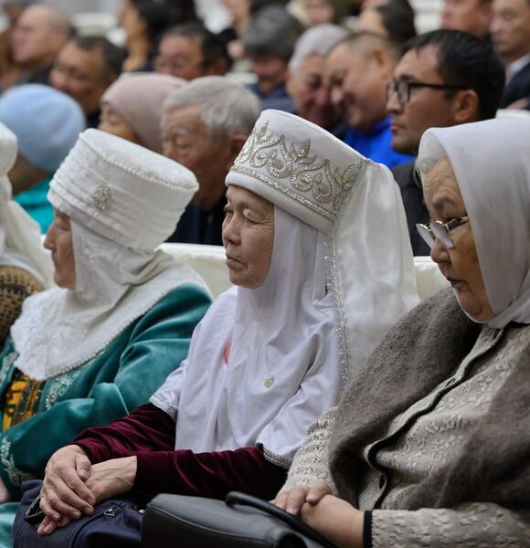 Аким Павлодарской области Асаин Байханов встретился с жителями Баянаульского района