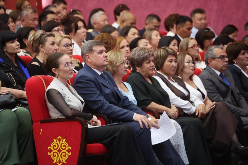 На августовском совещании работников образования Костанайской области обсудили направления и перспективы работы в новом учебном году