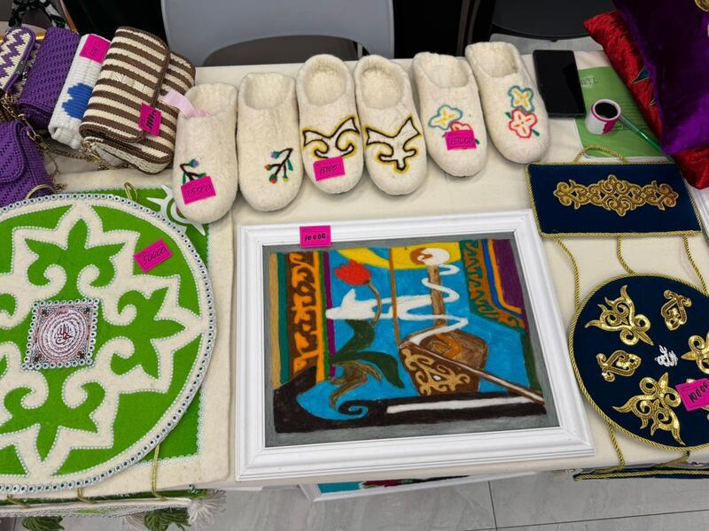 Выставка ремесленниц Центра активного долголетия провели в Астане в честь Наурыза