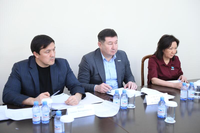 Аким области провел прием граждан