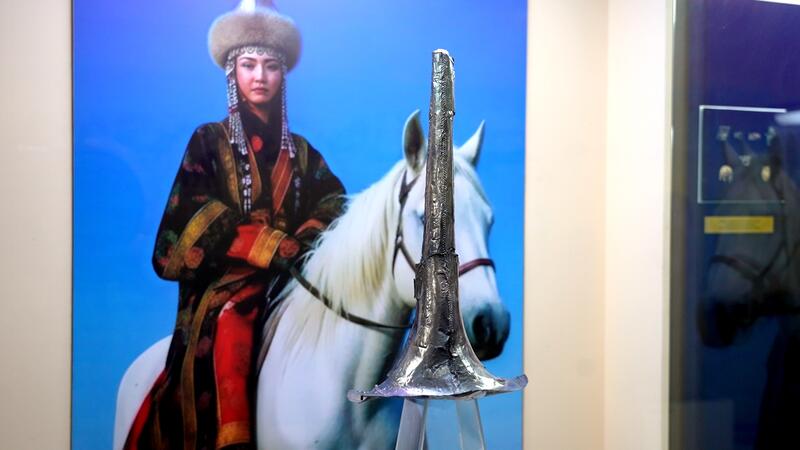 Ученые Марғұлан университета исследуют тайну древнего головного убора