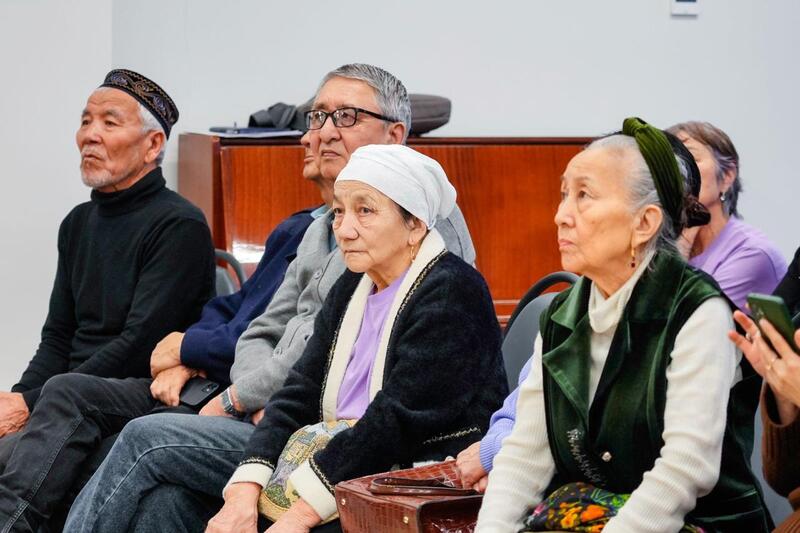 Как не стать жертвами мошенников: разъяснительное мероприятие для пенсионеров организовали в Астане