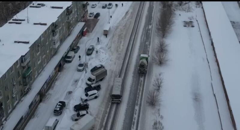 Аким ВКО проверил очистку улиц Усть-Каменогорска от снега и работу транспорта