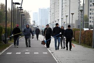 Военнослужащие поддержали республиканскую экологическую акцию «Таза Қазақстан»