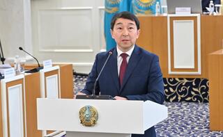 В проект новой Конституции внесена норма, закрепляющая тенге в качестве национальной валюты - Бакыт Нурмуханов