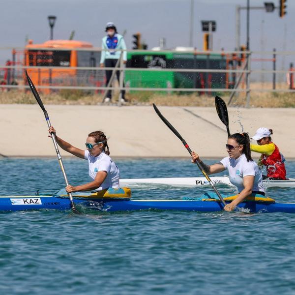 Карагандинские гребцы завоевали 13 медалей на чемпионате Азии