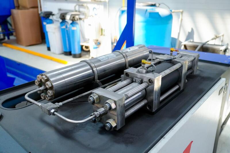 В Астане труженики тыла посетили отечественный завод по производству военной техники