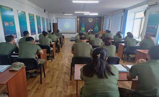 ШЕКАРА ҚЫЗМЕТКЕРЛЕРІНЕ ДІНИ ЭКСТРЕМИЗМ ҚАУІПІ ТҮСІНДІРІЛДІ