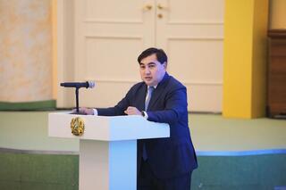 Председатель Агентства встретился с магистрантами и докторантами Академии госуправления при Президенте РК