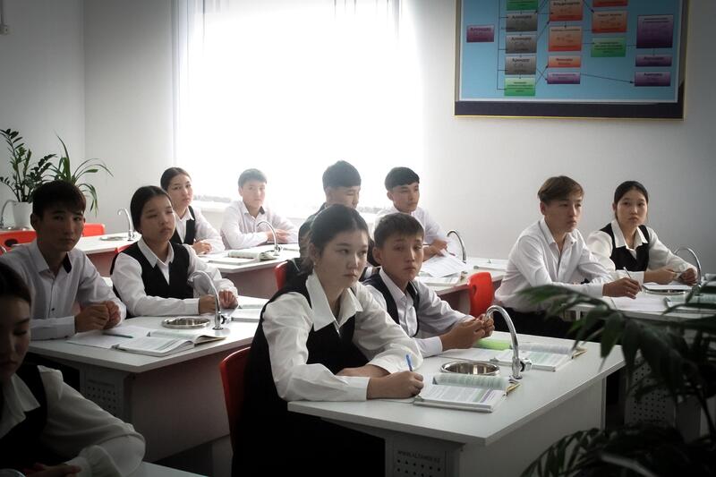 Наша задача — обеспечить детям качественное образование и доступ к передовым образовательным технологиям, создав равные условия школьной инфраструктуры в городах и селах — министр просвещения Жулдыз Сулейменова