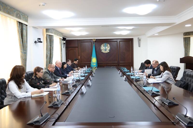 В Высшем Судебном Совете Республики Казахстан состоялась встреча Председателя Совета Дмитрия Малахова с Главой Офиса программ ОБСЕ в Астане Алексеем Роговым