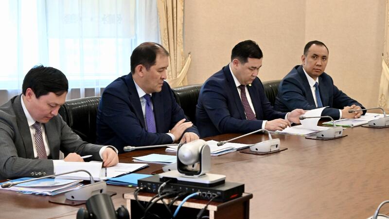 Инвестиции, инфраструктура, новые рабочие места: Серик Жумангарин провел совещание по комплексному развитию Торгайского региона