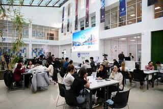 Зеленый водород – залог будущего: международный хакатон объединил молодых ученых в Yessenov University