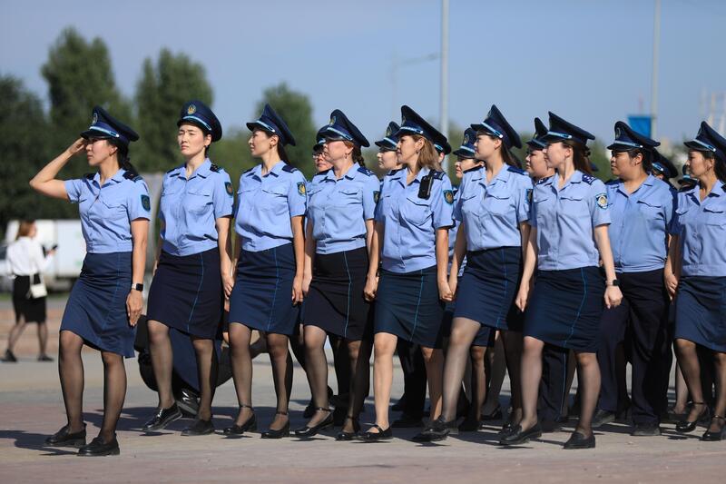 Закон и порядок: Масштабный гарнизонный развод полиции прошел в Актобе