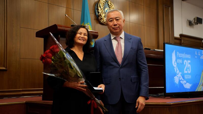 В МНЭ прошла торжественная церемония ко Дню Республики