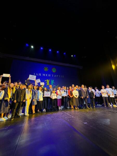 «Закон и порядок»: награждены победители конкурса театрализованных представлений среди школ столицы