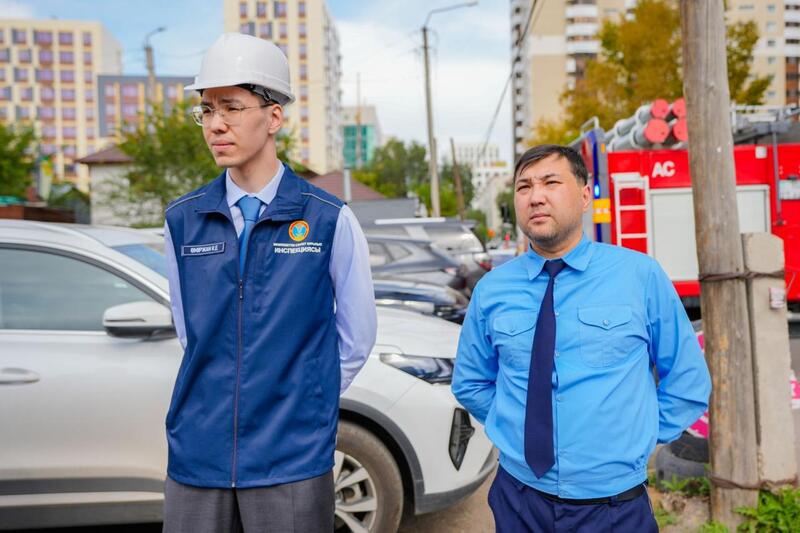 В Астане демонтируют незаконно построенную автомойку самообслуживания