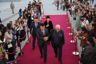 В ТУРКЕСТАНЕ СТАРТОВАЛ РЕСПУБЛИКАНСКИЙ ТЕАТРАЛЬНЫЙ ФЕСТИВАЛЬ «ҚАЗАҚТЫҢ ҚҰРМАНБЕГІ»