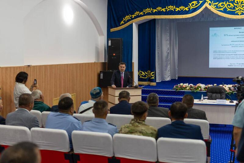 В Катон-Карагайском районе аким ВКО провёл встречу с населением