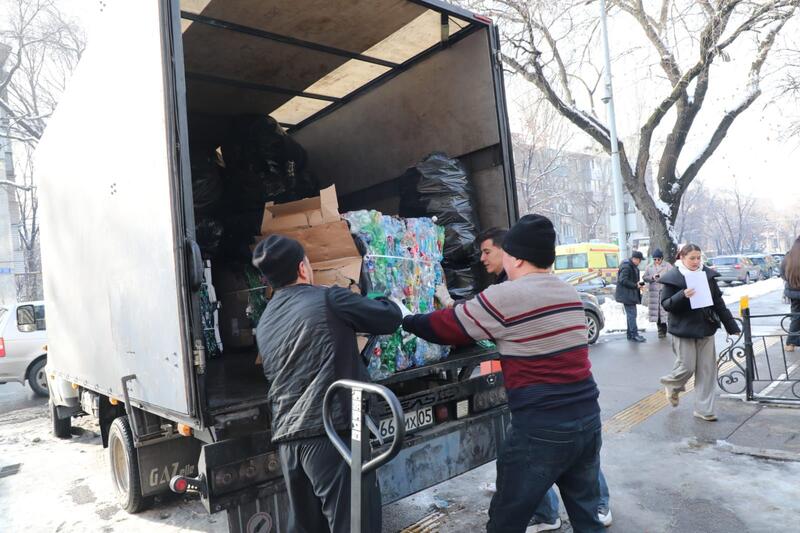 В Алматы стартовала экологическая акция по сбору пластиковых крышек «Добрая крышечка»