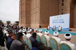 В ТУРКЕСТАНЕ ПРОШЛО ДУХОВНО-ПРОСВЕТИТЕЛЬСКОЕ МЕРОПРИЯТИЕ «БАБАЛАР РУХЫНА 100 ХАТЫМ»