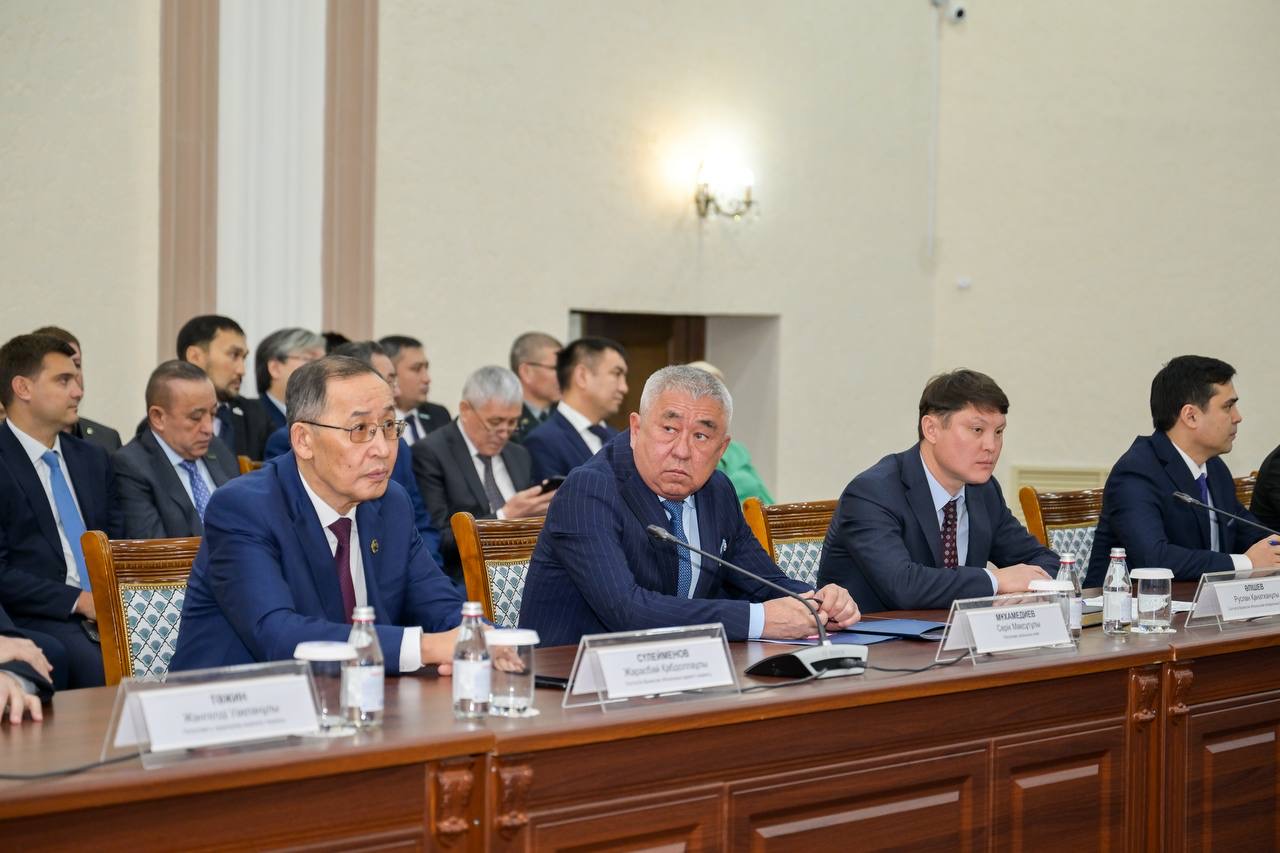 В регионе прошло обсуждение проекта обновленной Конституции РК