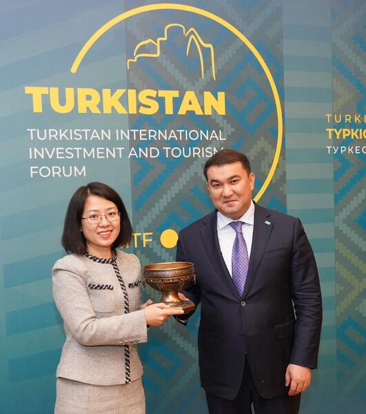 АКИМ ТУРКЕСТАНСКОЙ ОБЛАСТИ ВСТРЕТИЛСЯ С РУКОВОДИТЕЛЯМИ И ИНВЕСТОРАМИ ИНОСТРАННЫХ КОМПАНИЙ