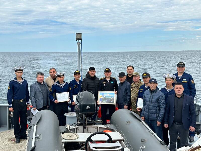 Делегация акиматов Западно-Казахстанской и Атырауской областей посетила воинскую часть в Актау