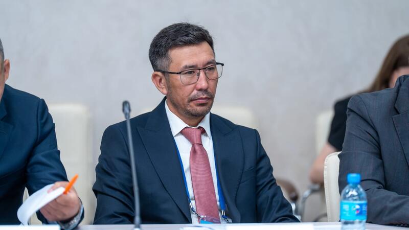Представители делегации ВКО выступили на XXII форуме межрегионального сотрудничества РК и РФ в Омске