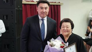 Педагогов Кокшетау поздравили с профессиональным праздником