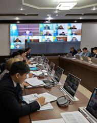 Вечером глава региона Асаин Байханов провёл заседание оперативного штаба по ликвидации последствий непогоды, бушевавшей в ночь с 18 на 19 ноября 2023 года