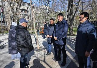 Аким Алматы Дархан Сатыбалды провёл рабочий объезд по Ауэзовскому району